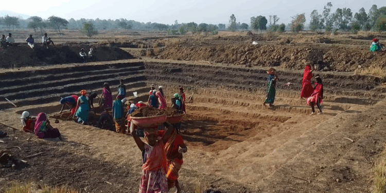 India Expands Rural Water Sustainability with 100 Model Ponds per District in Uttar Pradesh